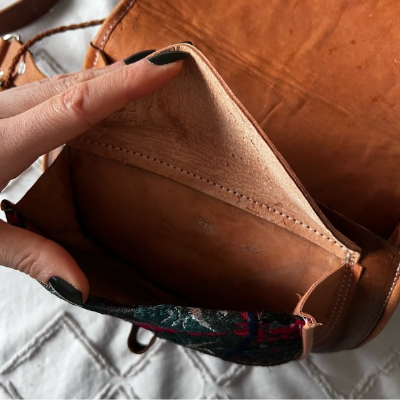 vintage embroidered leather crossbody bag - Picture 7 of 16